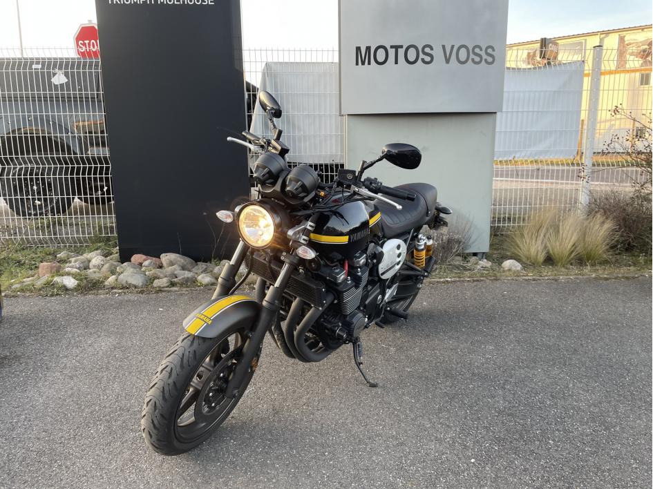 YAMAHA XJR 1300