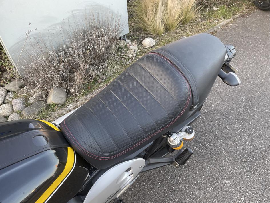 YAMAHA XJR 1300