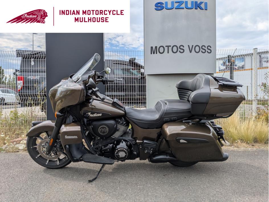 INDIAN ROADMASTER DARK HORSE 1890 1ERE MAIN