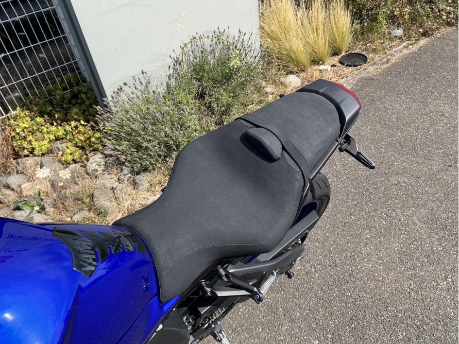 YAMAHA MT-10