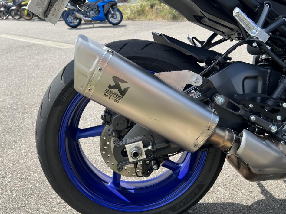 YAMAHA MT-10