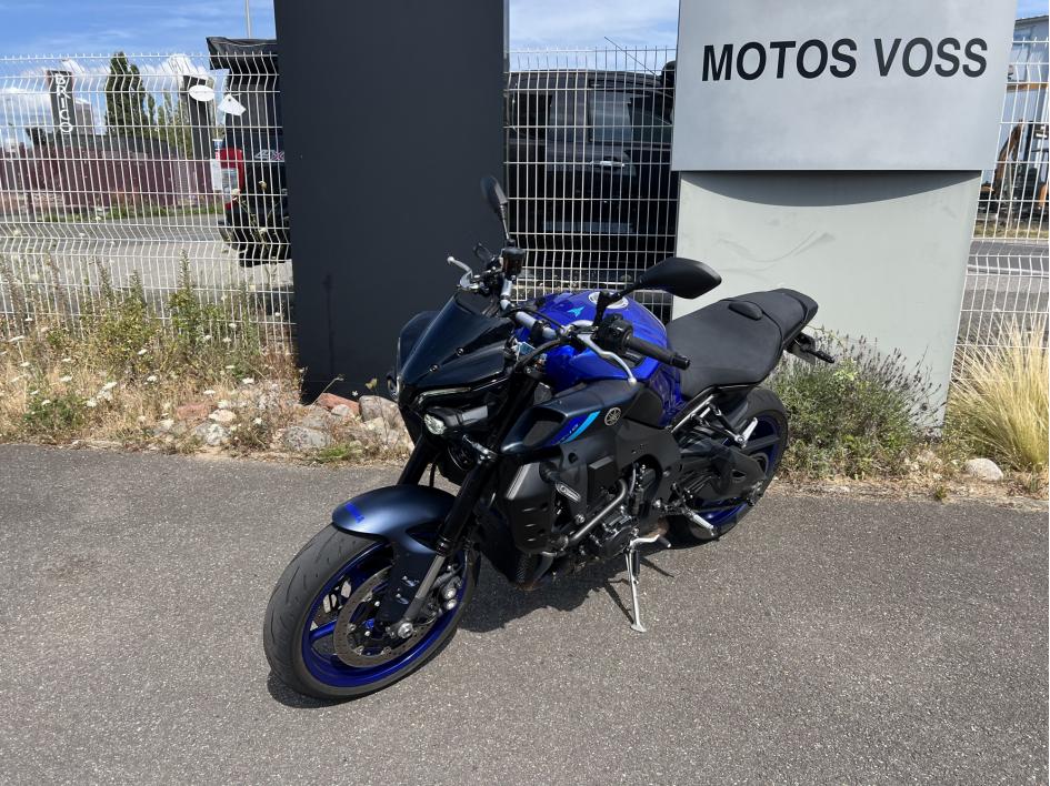YAMAHA MT-10