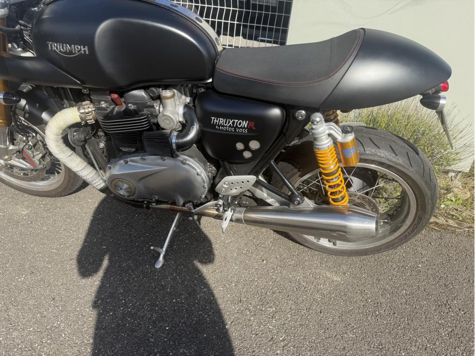 TRIUMPH THRUXTON 1200 R