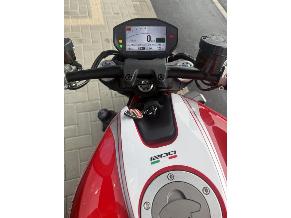 DUCATI MONSTER 1200 S