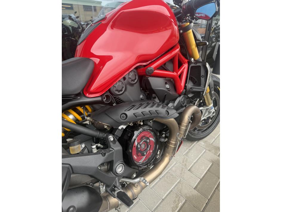 DUCATI MONSTER 1200 S