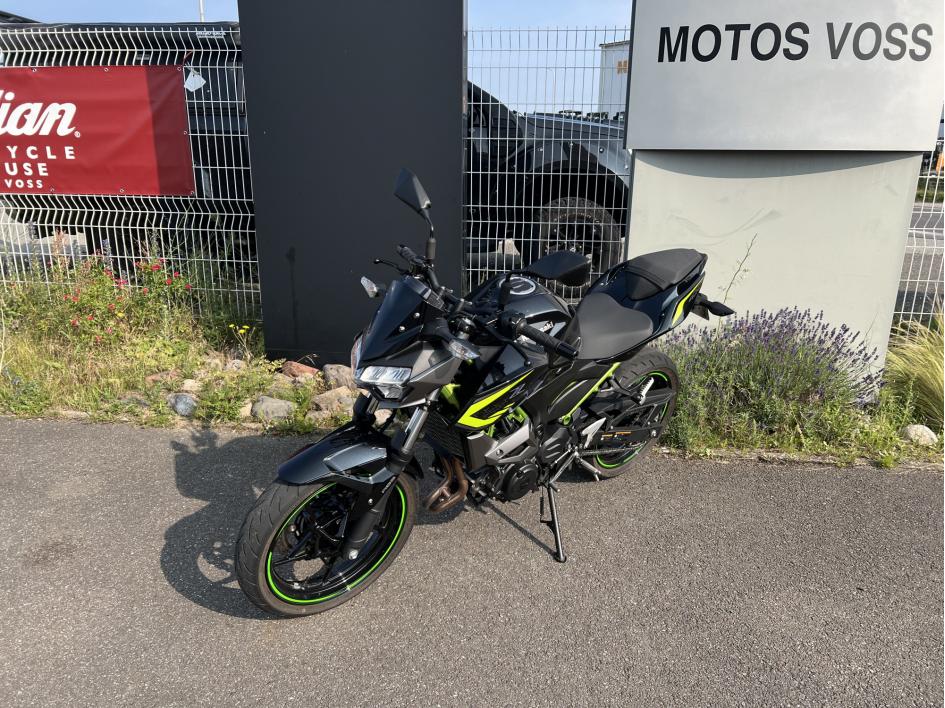 KAWASAKI Z400