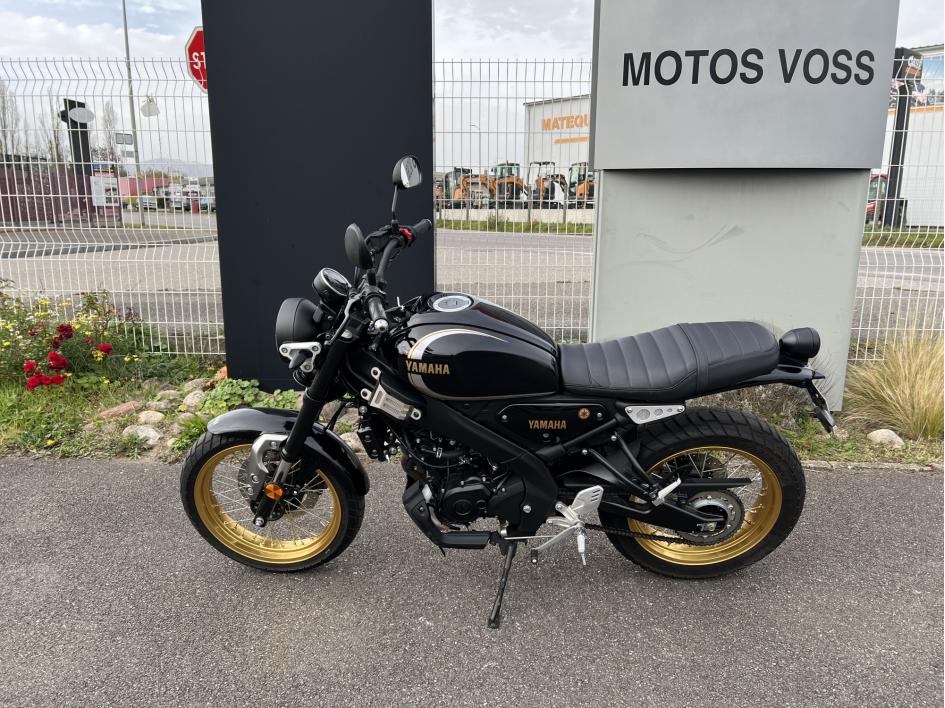 YAMAHA XSR 125