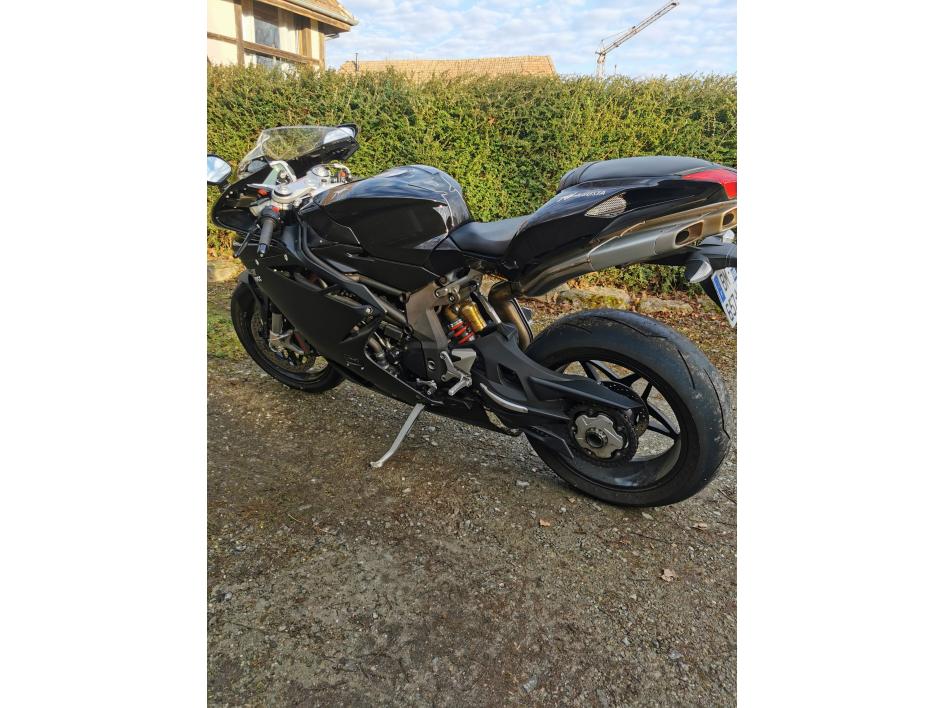 MV AGUSTA F4