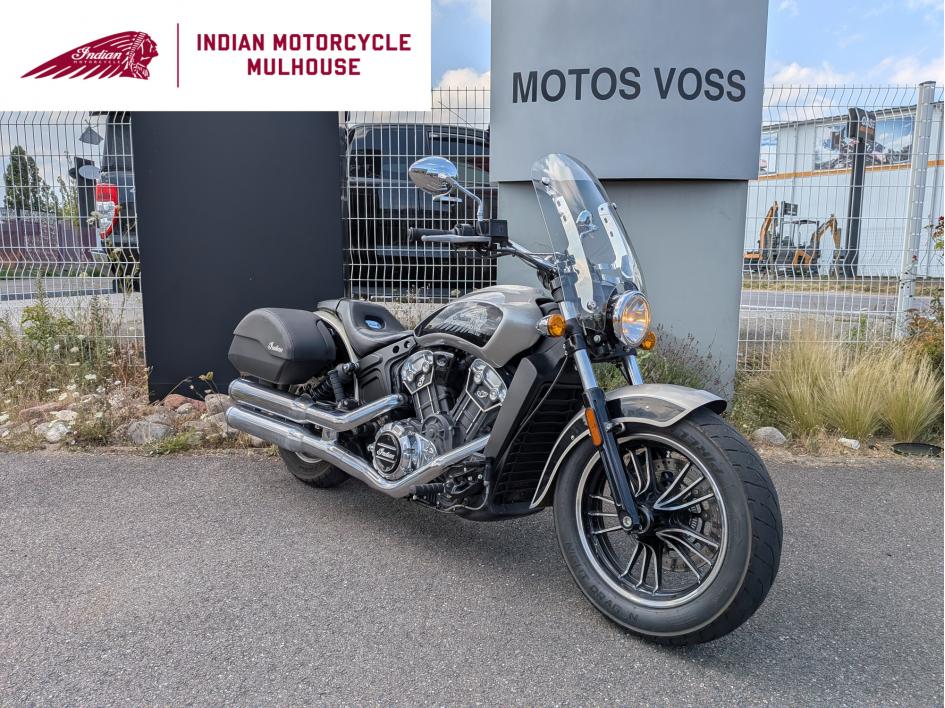 INDIAN SCOUT 1200 1ERE MAIN