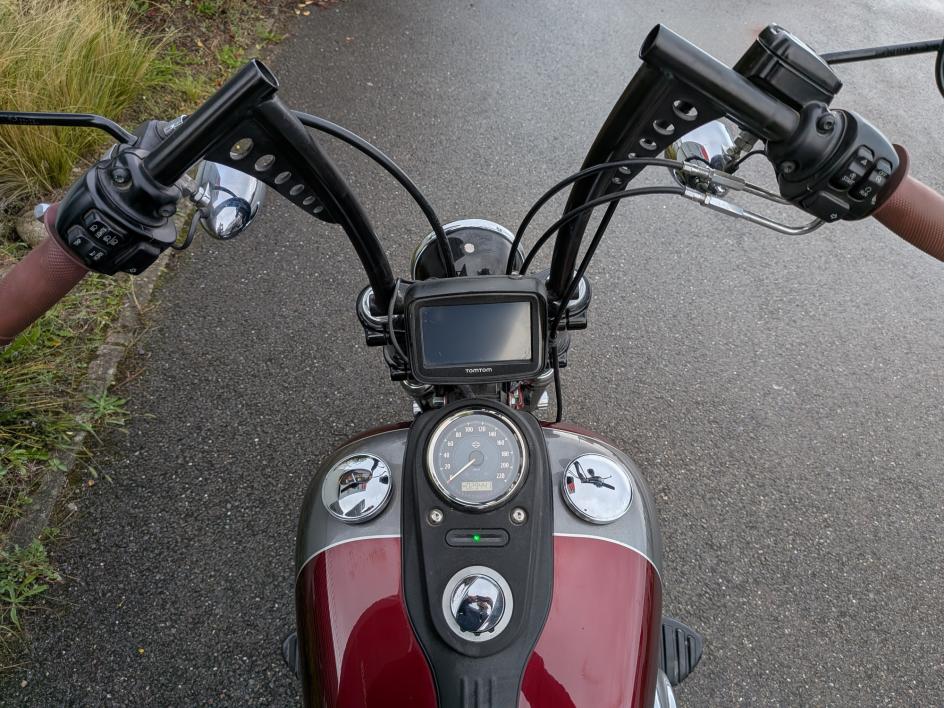 HARLEY-DAVIDSON DYNA STREET BOB 1690