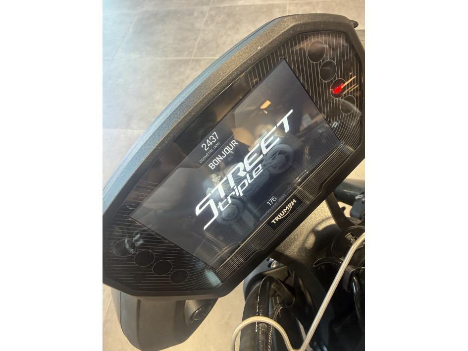 TRIUMPH STREET TRIPLE 765 RS