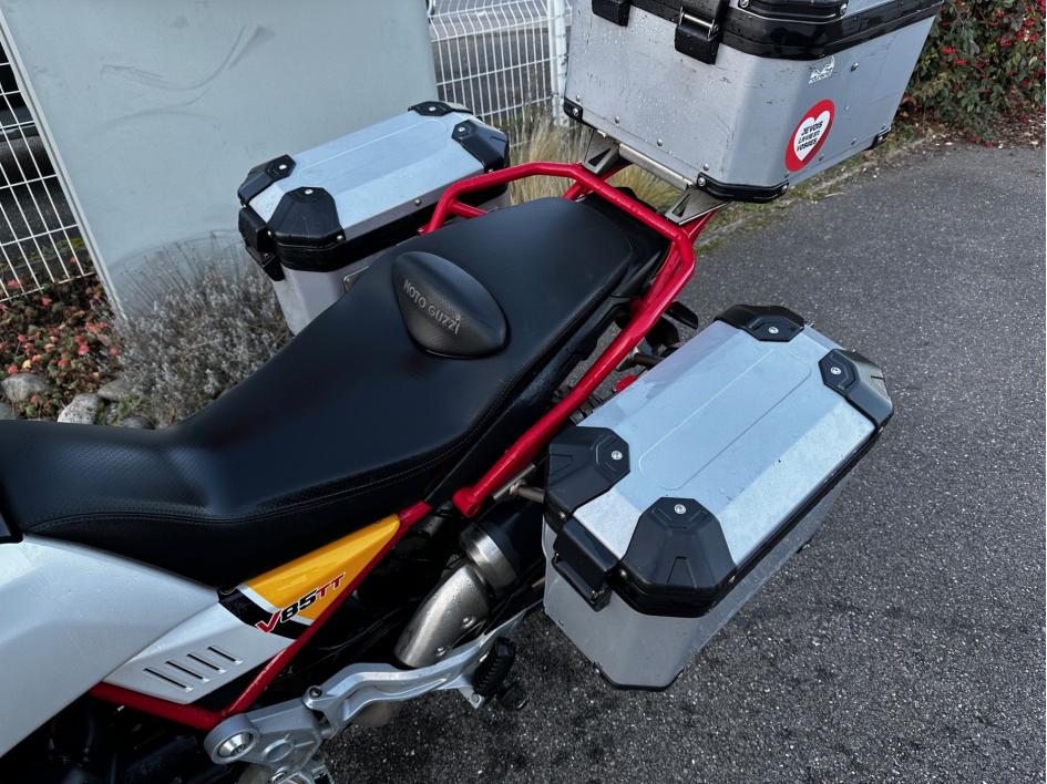 MOTO GUZZI V85 TT 850