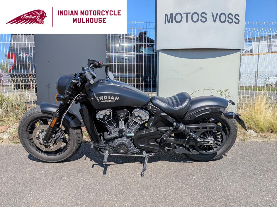 INDIAN SCOUT BOBBER STAGE 1 1ERE MAIN JEKILL AND HYDE