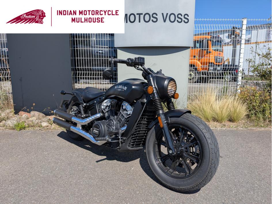 INDIAN SCOUT BOBBER STAGE 1 1ERE MAIN JEKILL AND HYDE