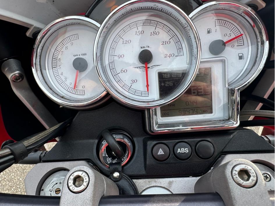 MOTO GUZZI BREVA 1200