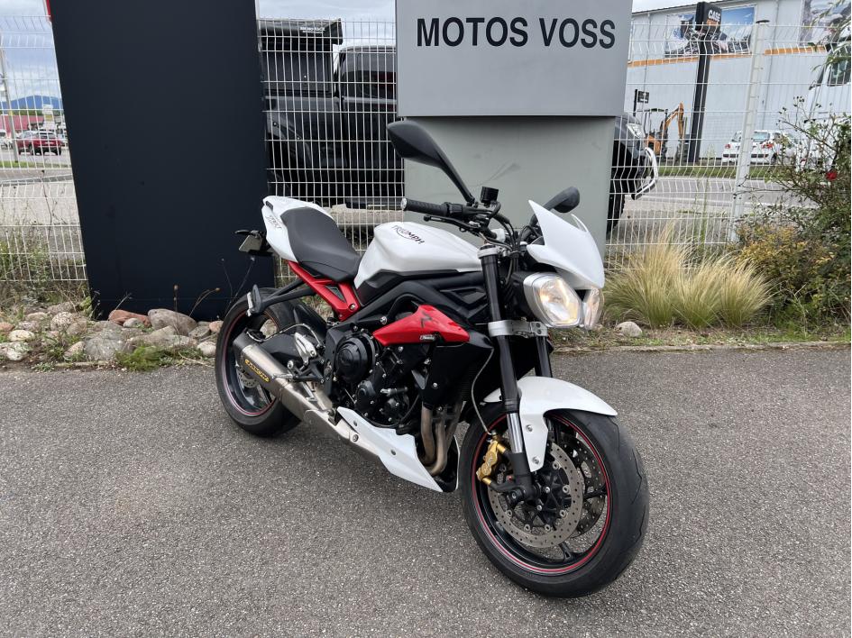 TRIUMPH STREET TRIPLE 675 R