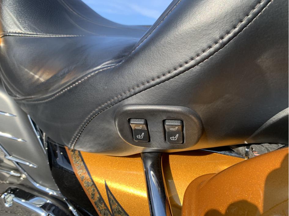 HARLEY-DAVIDSON TOURING ELECTRA ULTRA 1800 LIMITED CVO