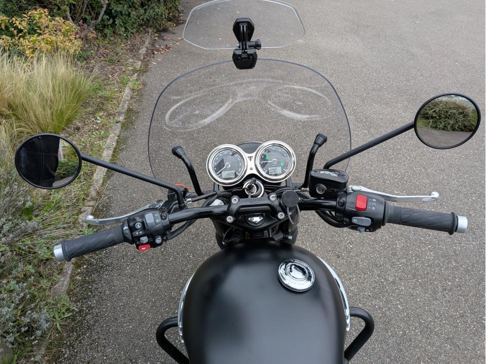 TRIUMPH Bonneville T120 Black 1ere Main Dépôt vente