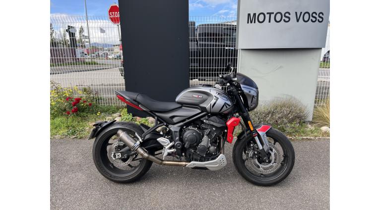 TRIUMPH TRIDENT 660