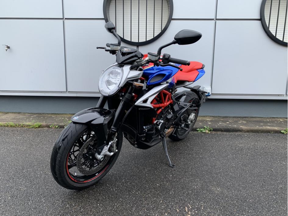 MV AGUSTA BRUTALE 800 RR AMERICA