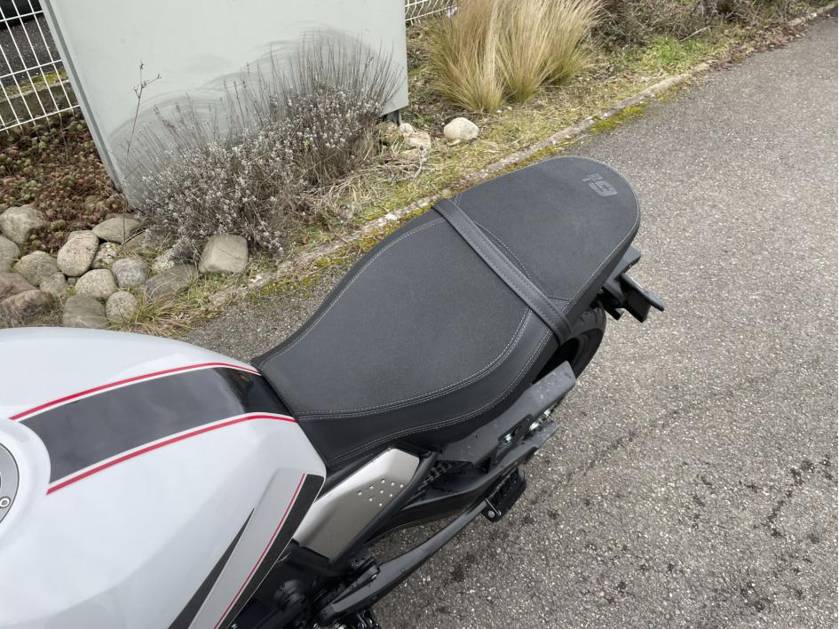 MOTO MORINI SEIEMMEZZO 650