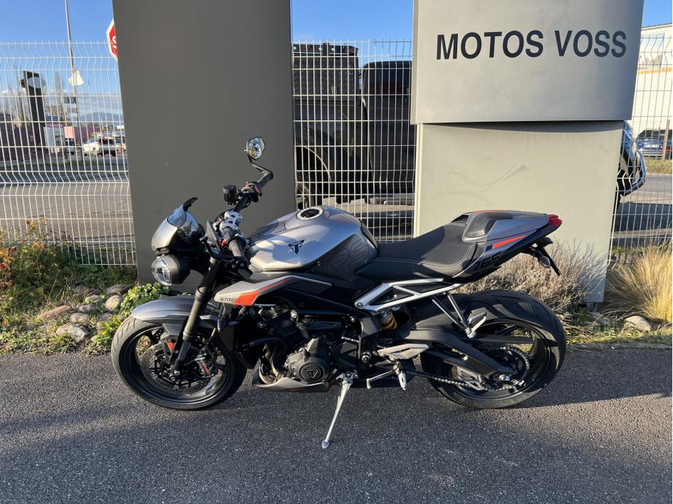 TRIUMPH STREET TRIPLE 765 RS