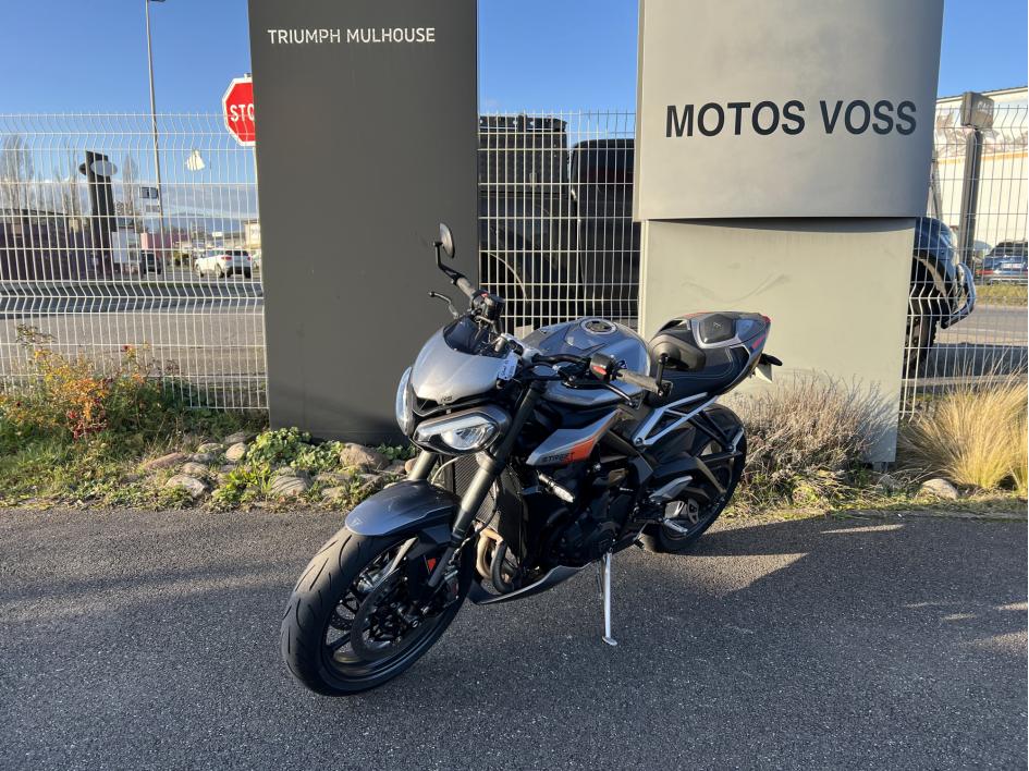 TRIUMPH STREET TRIPLE 765 RS