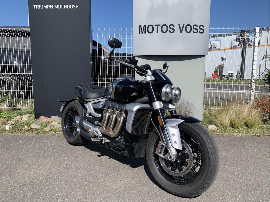 TRIUMPH ROCKET 3 R 1ERE MAIN
